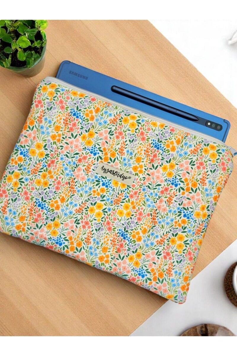 Puffy iPad/Tablet Sleeve - Flower Garden | Ayza Stüdyo